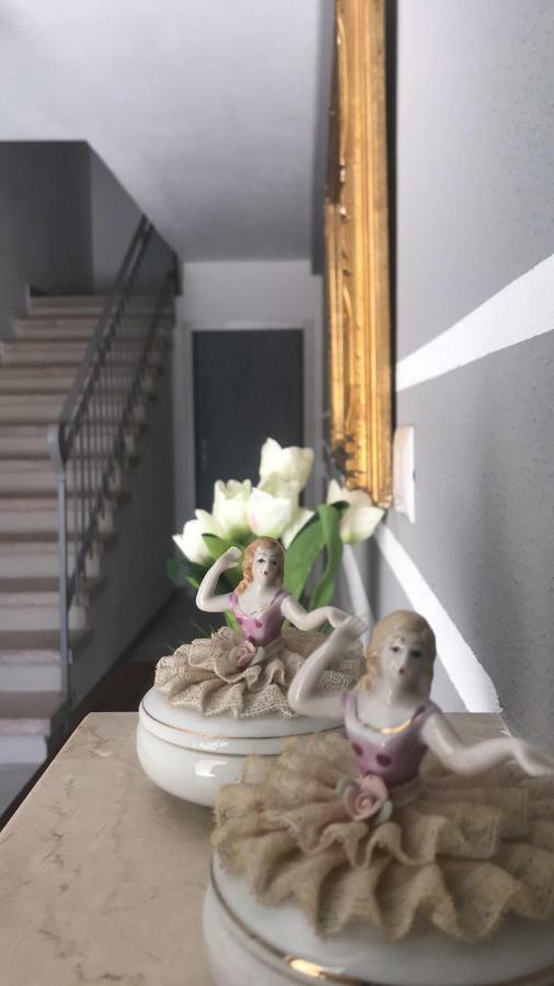 Homelyfeeling กัสเตลนูโอโว เดล การ์ดา ภายนอก รูปภาพ